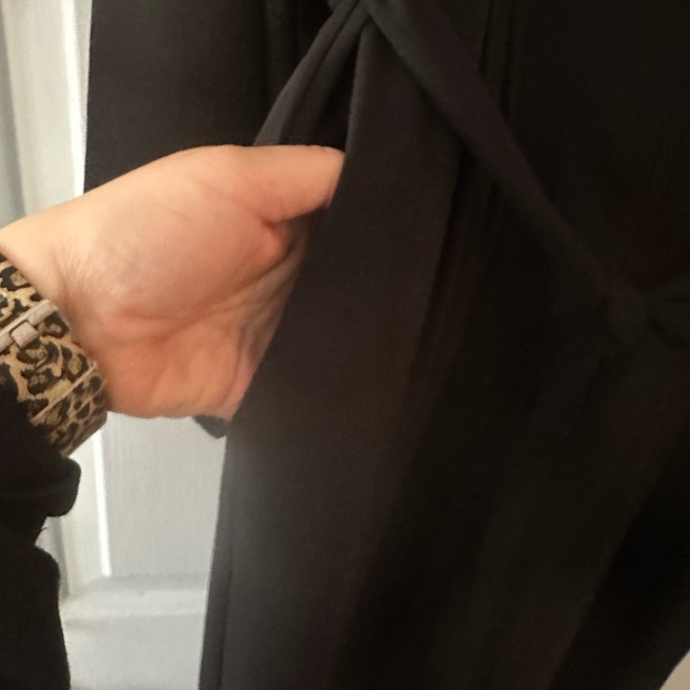 LOFT Black Long-Sleeve V-Neck Jumpsuit with Tie Waist. Size 12. - Picture 12 of 16